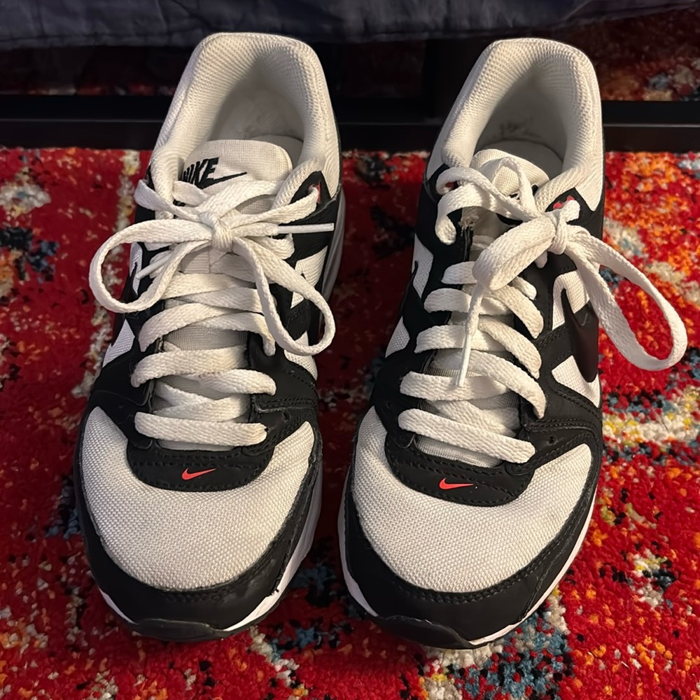 Nike Airmax size 7 Y